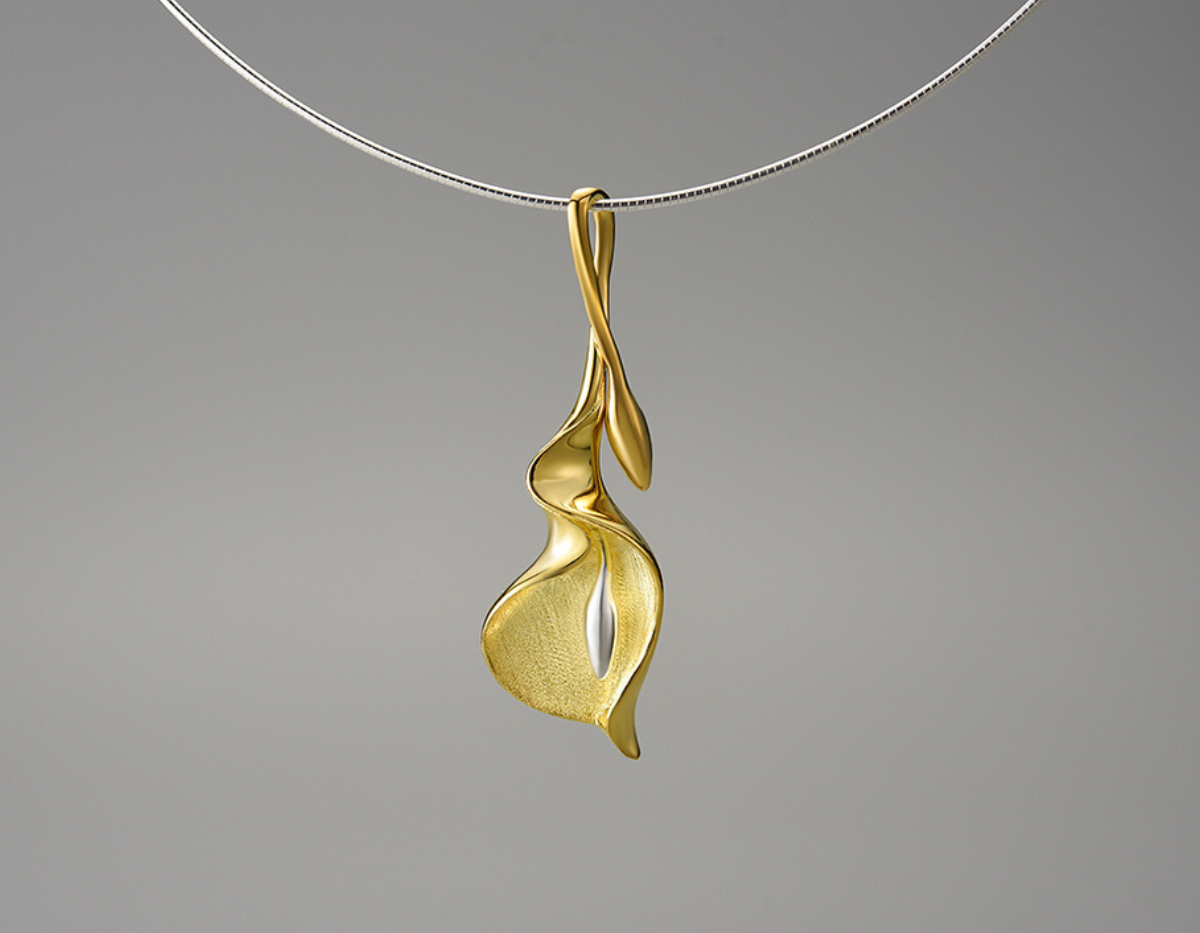 Lumina Calla Pendant