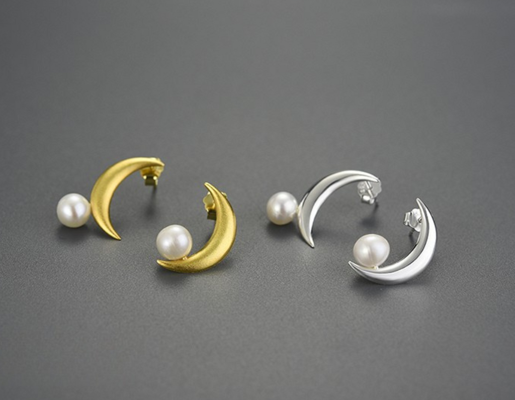 Luna Pearl Asymmetry Earrings