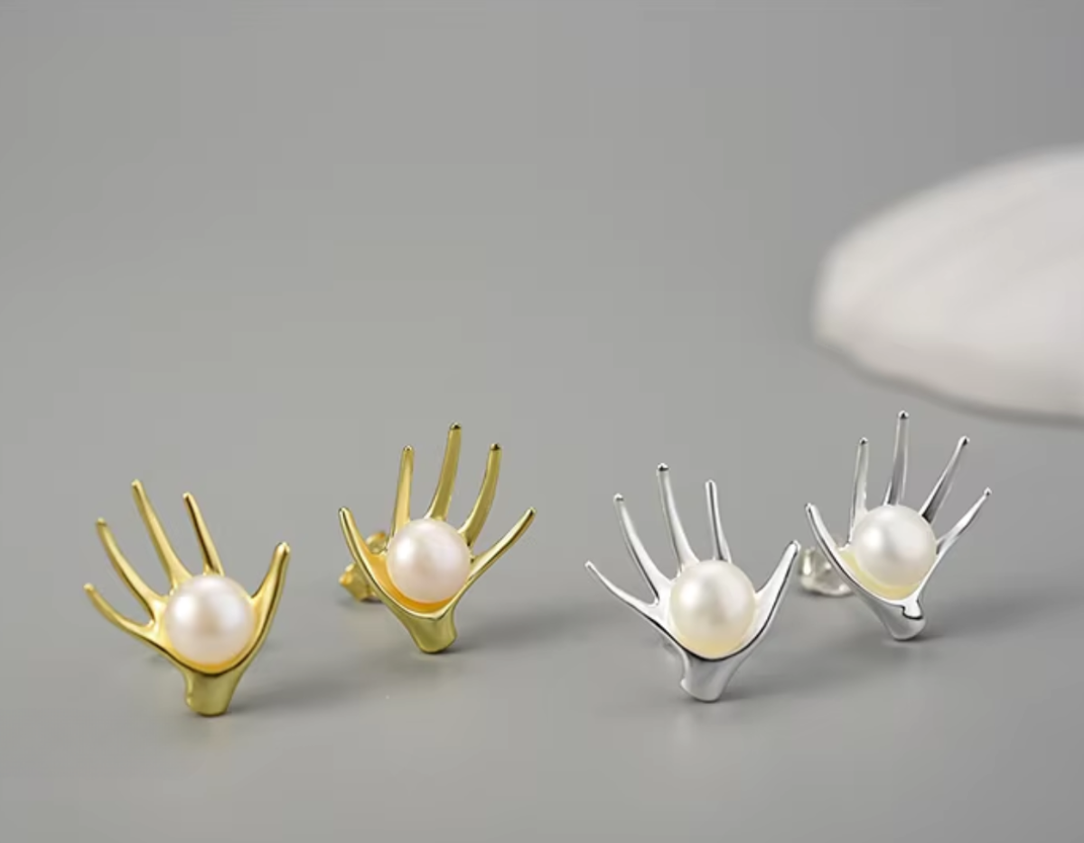 Serenity Pearl Embrace