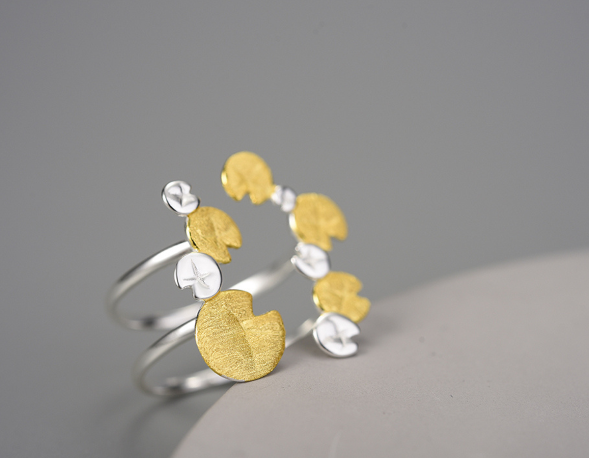 Lily Veil Embrace Ring