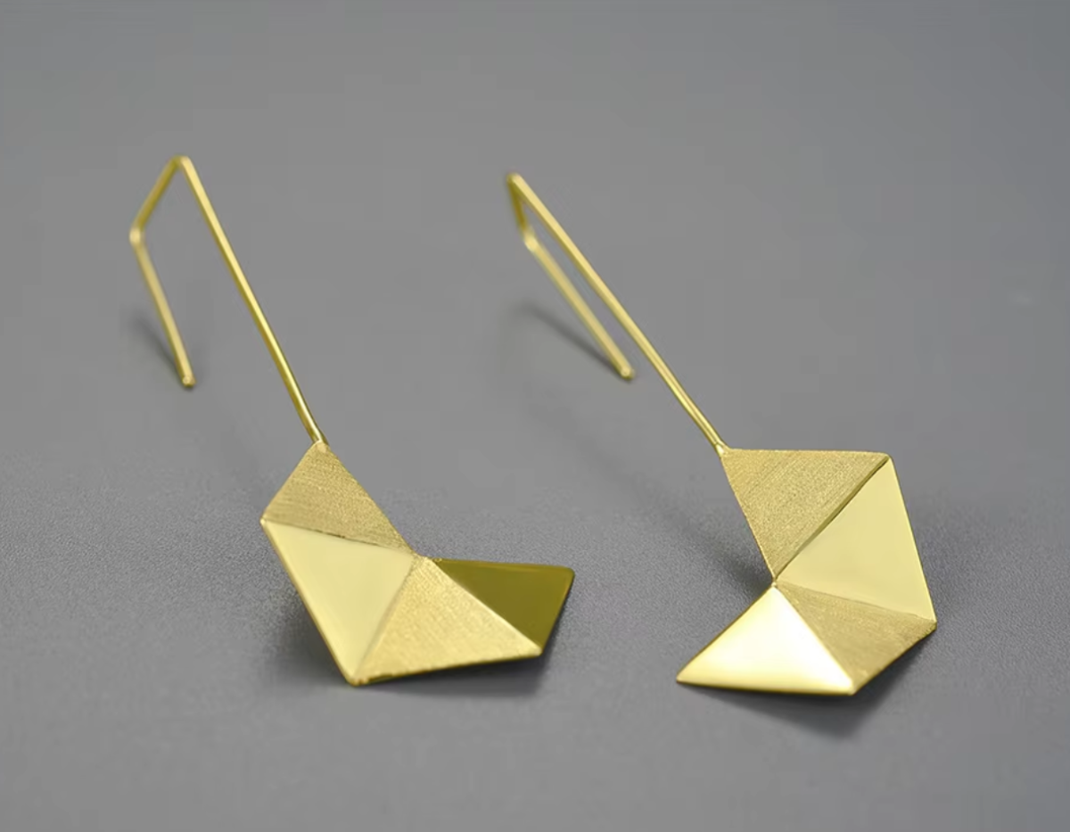 Petal Drift Earrings