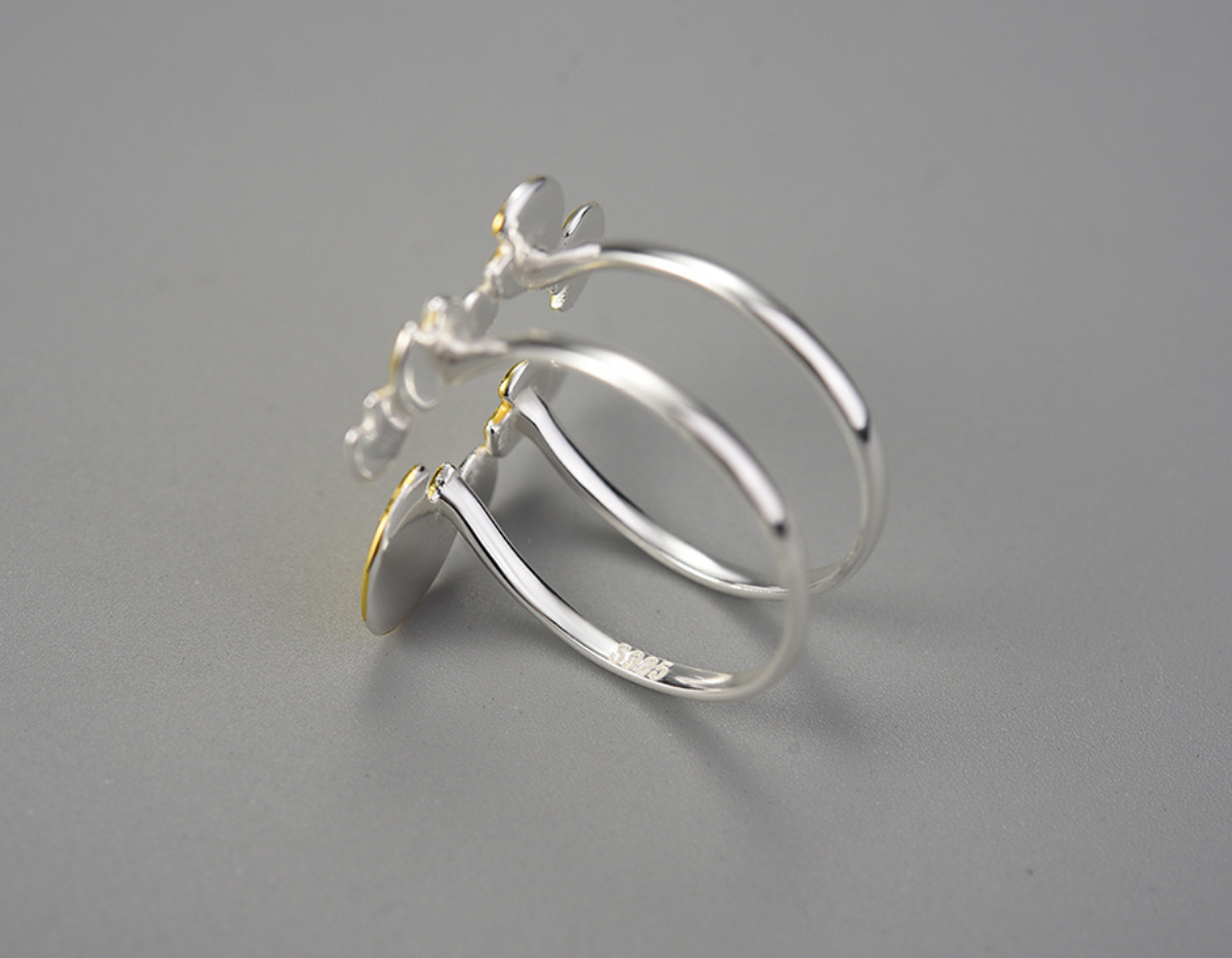 Lily Veil Embrace Ring