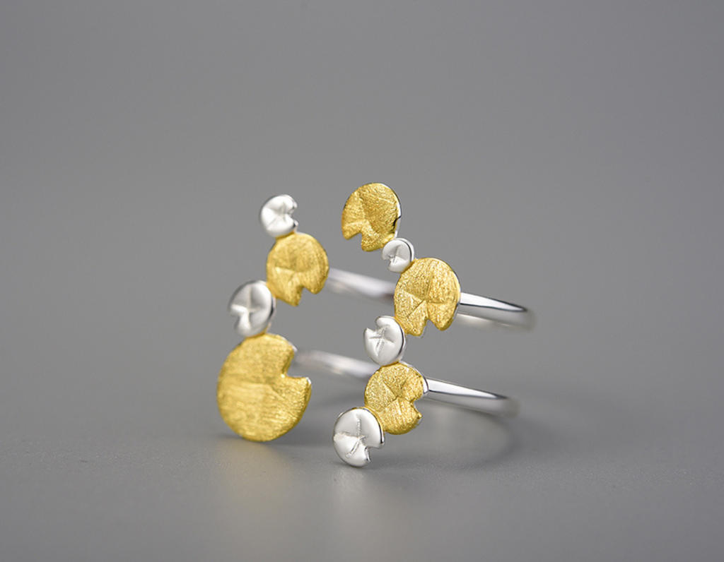 Lily Veil Embrace Ring