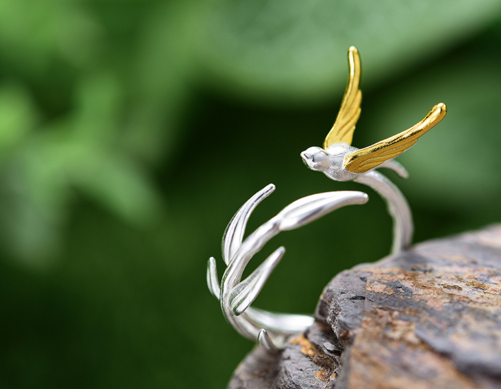 Willow Embrace Ring