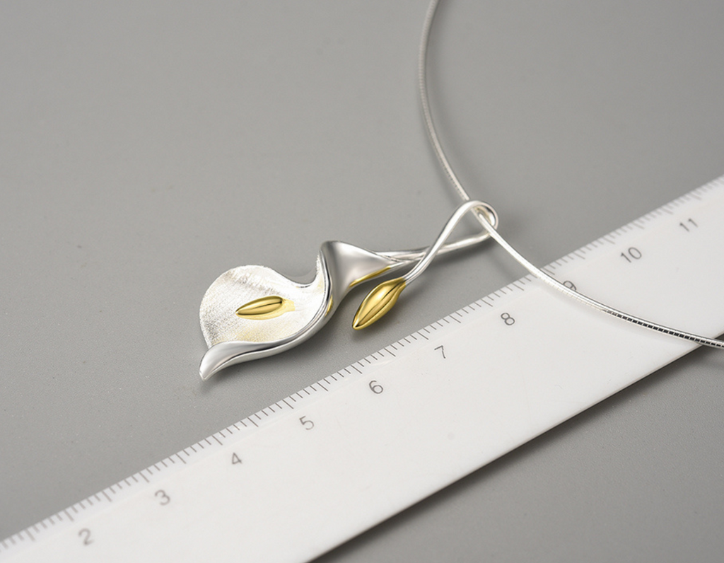 Lumina Calla Pendant