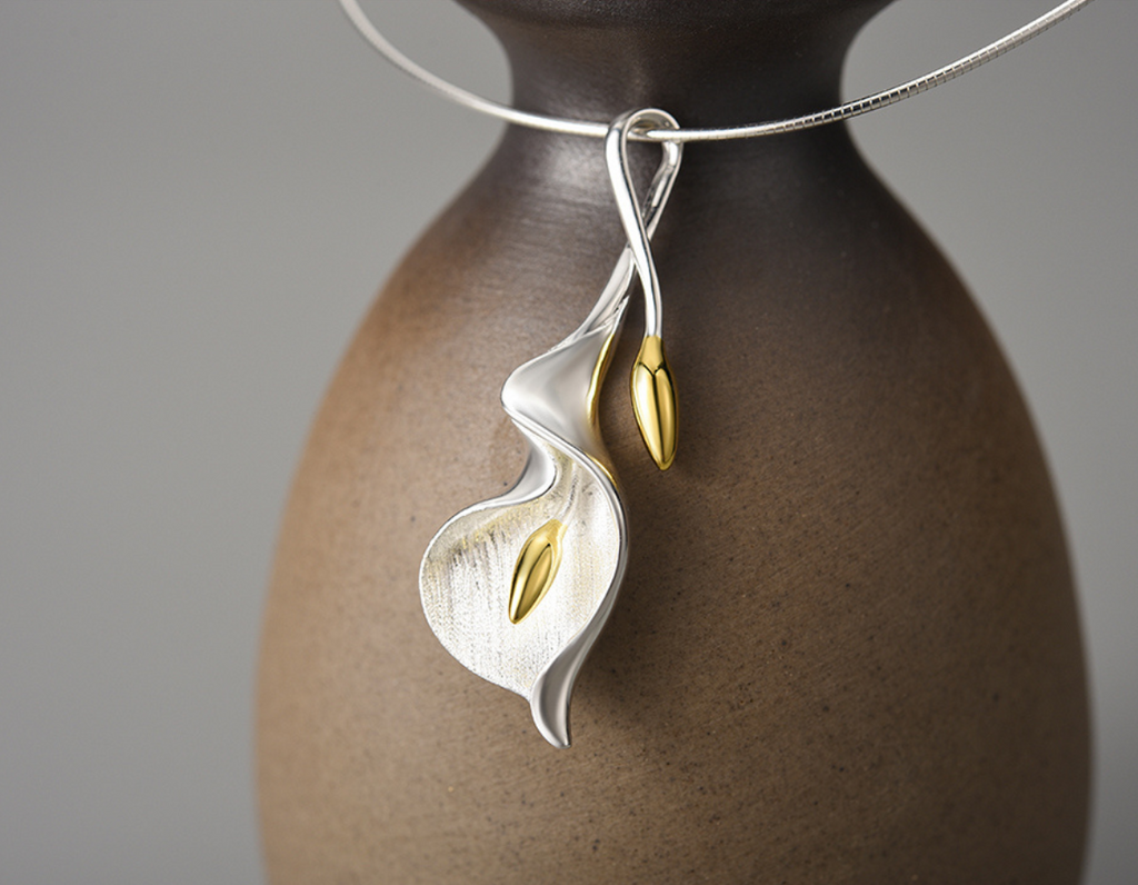 Lumina Calla Pendant