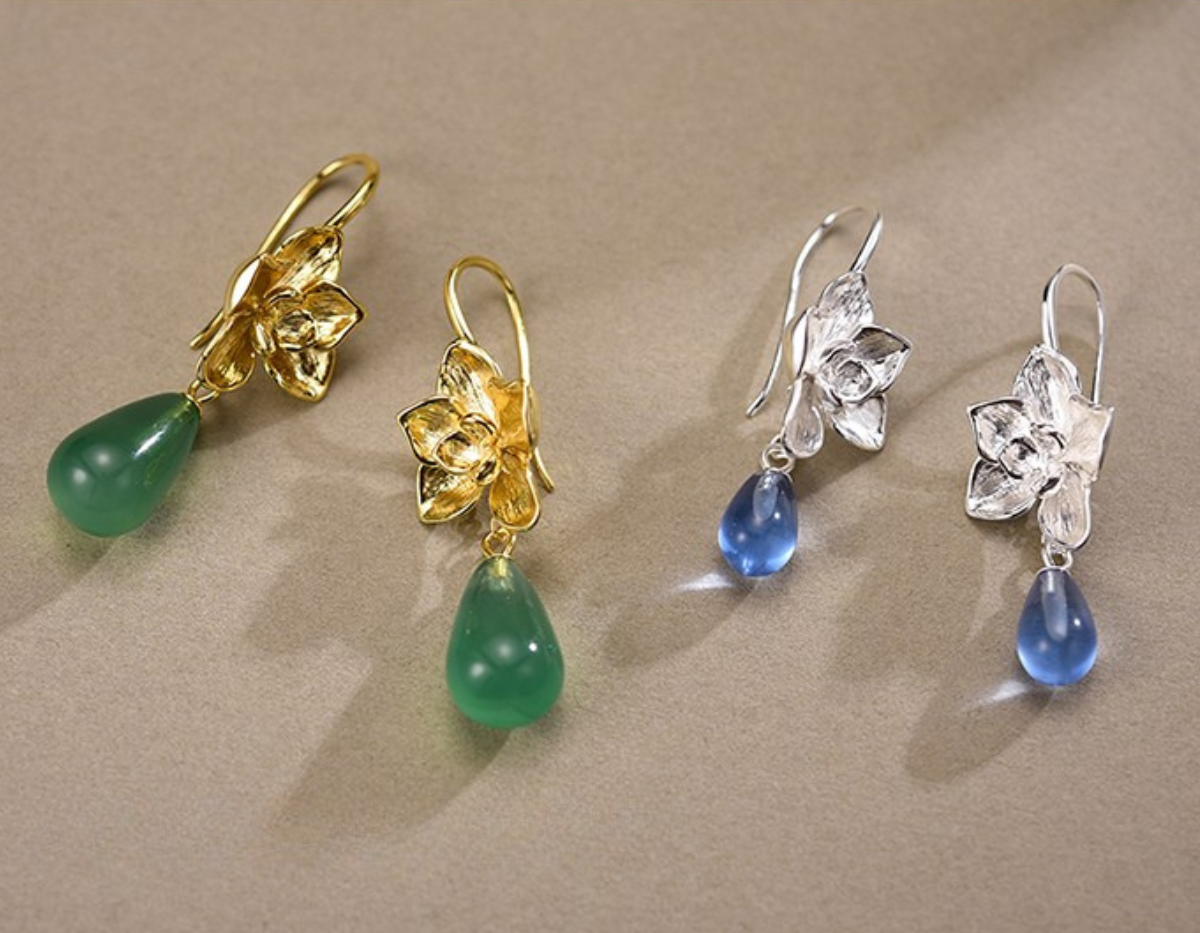 Orchid Dewdrop Elegance