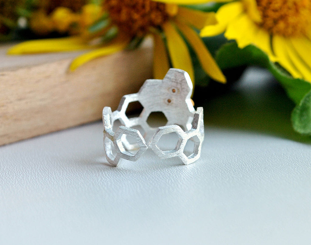 Nectar Embrace Ring