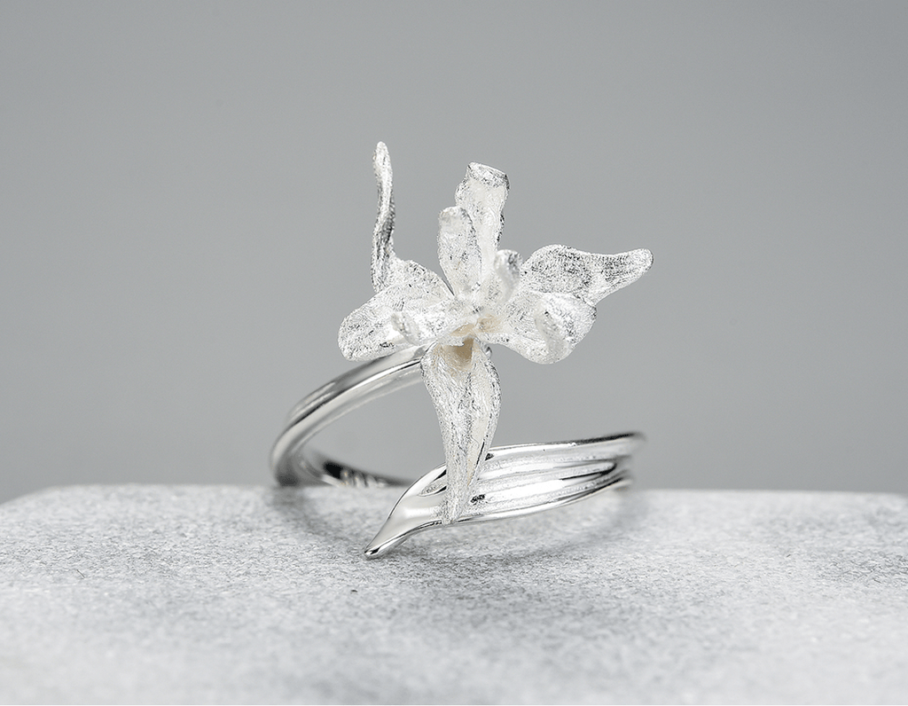 Iris Serenade Ring