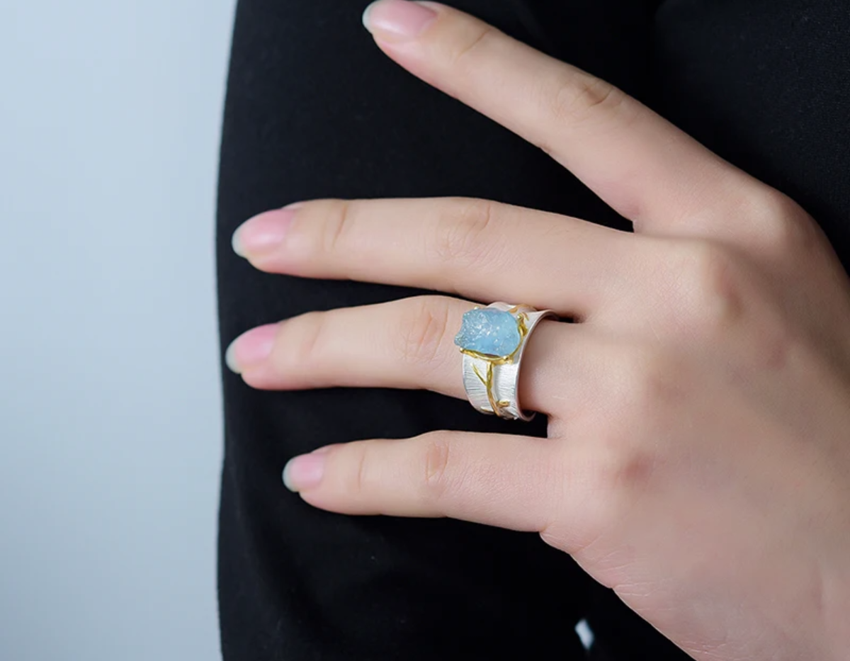 Aqua Liana Embrace Ring