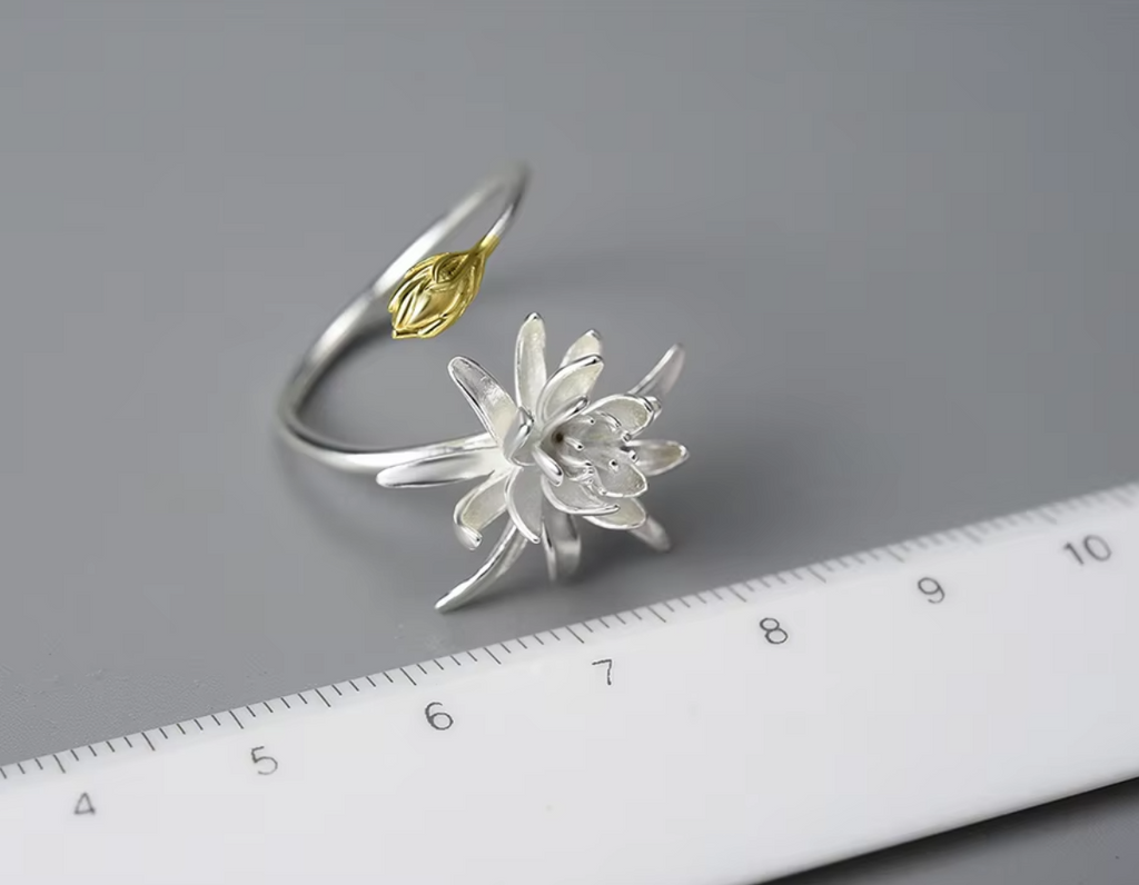 Cereus Nocturne Dangle Ring