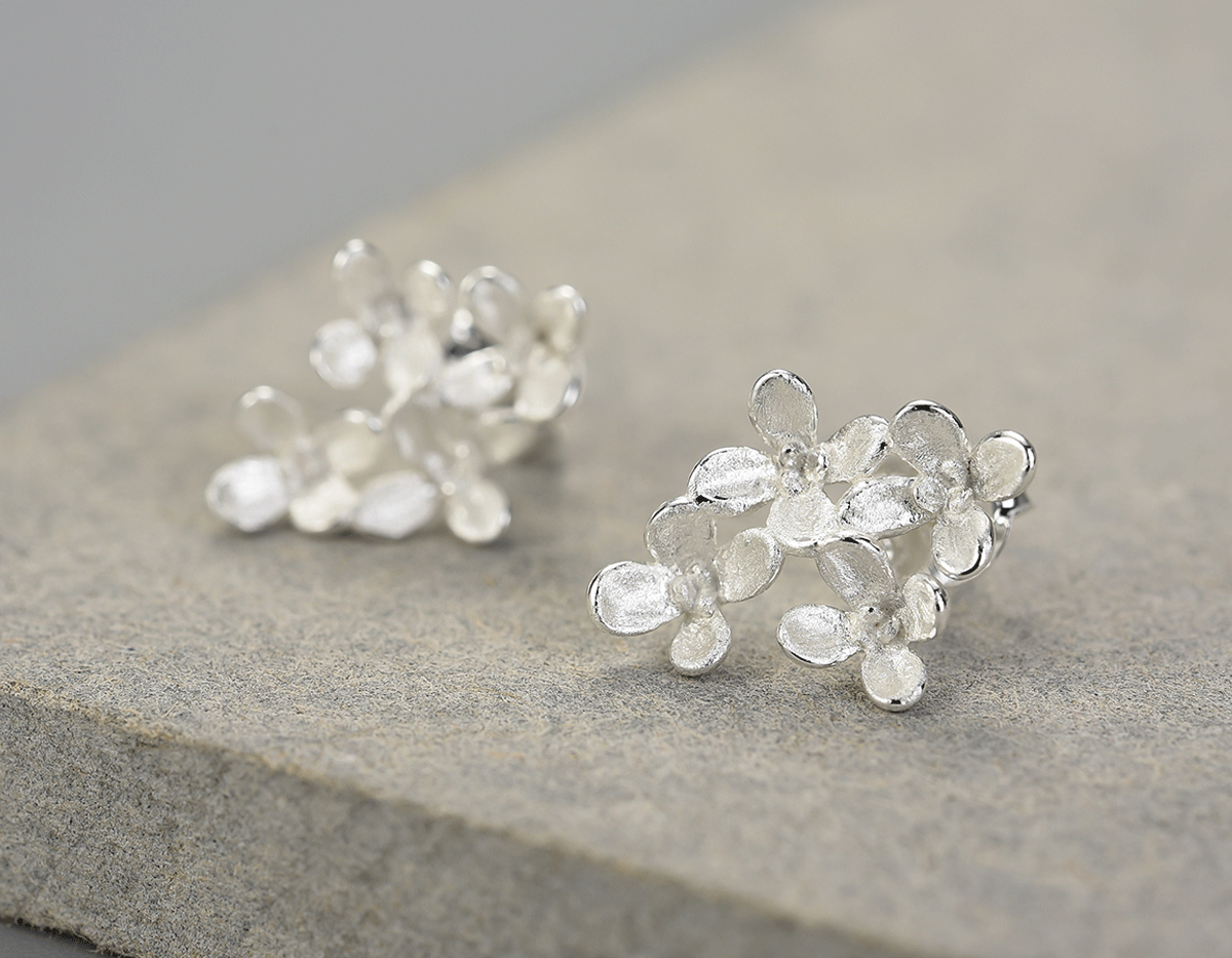 Serenade of Osmanthus Earrings