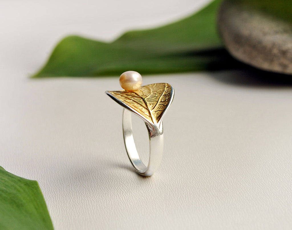Lustre Leaf Embrace Ring