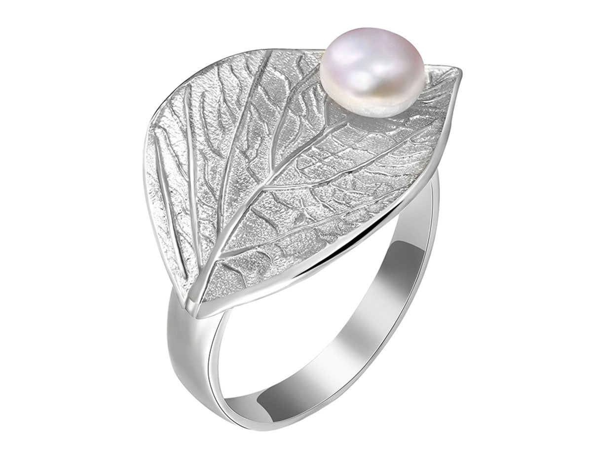 Lustre Leaf Embrace Ring
