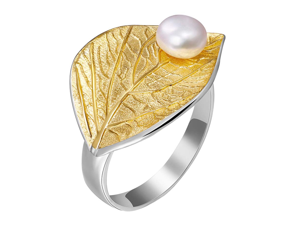 Lustre Leaf Embrace Ring