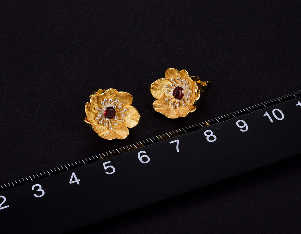 Anemone Serenade Studs