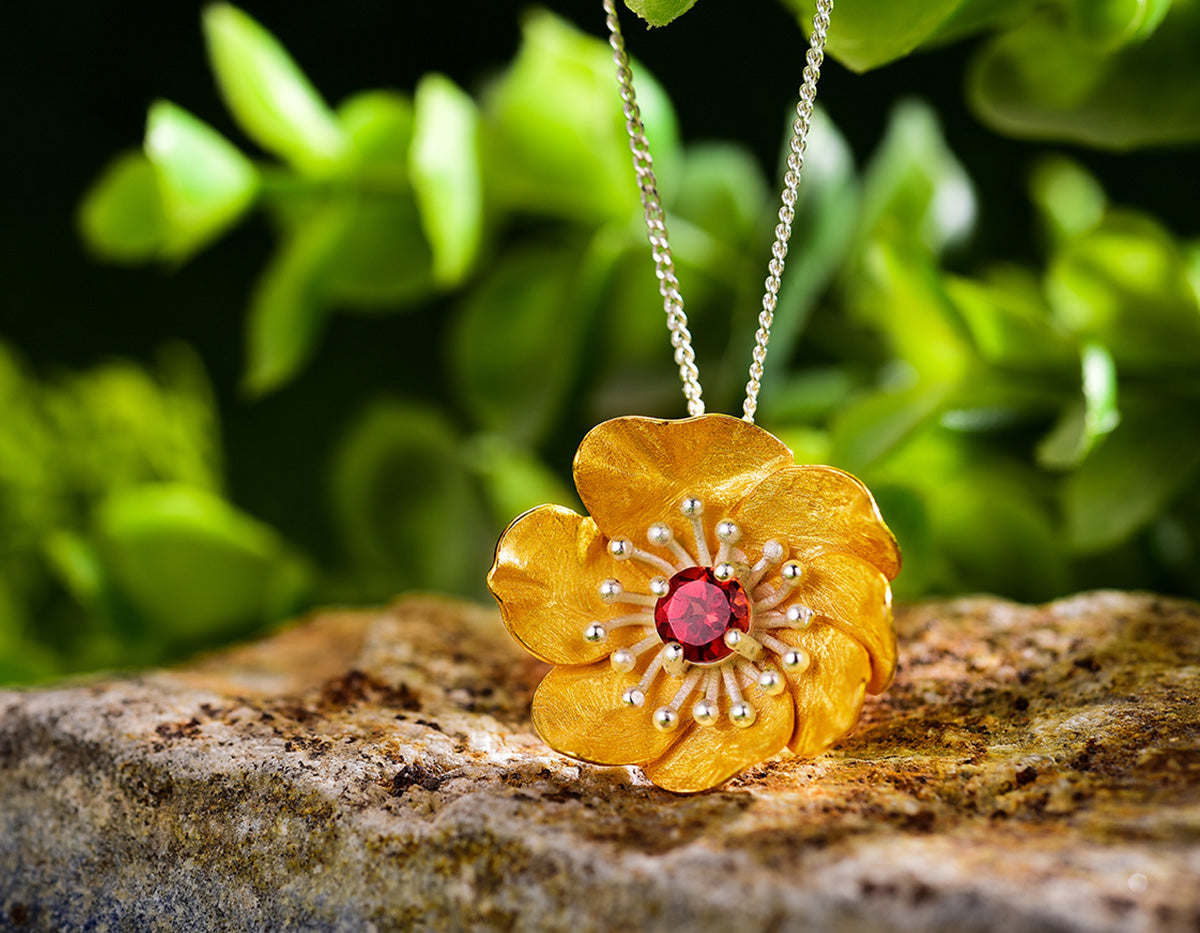 Anemone Serenade Pendant
