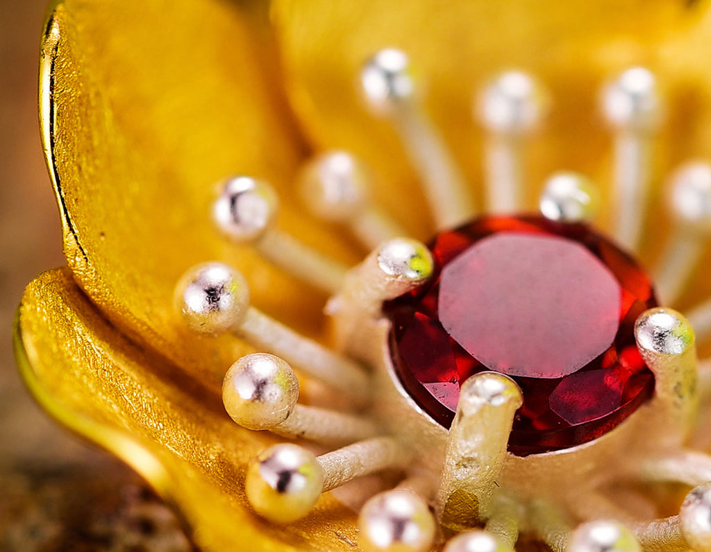 Anemone Serenade Pendant