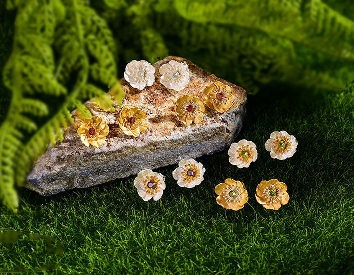 Anemone Serenade Studs