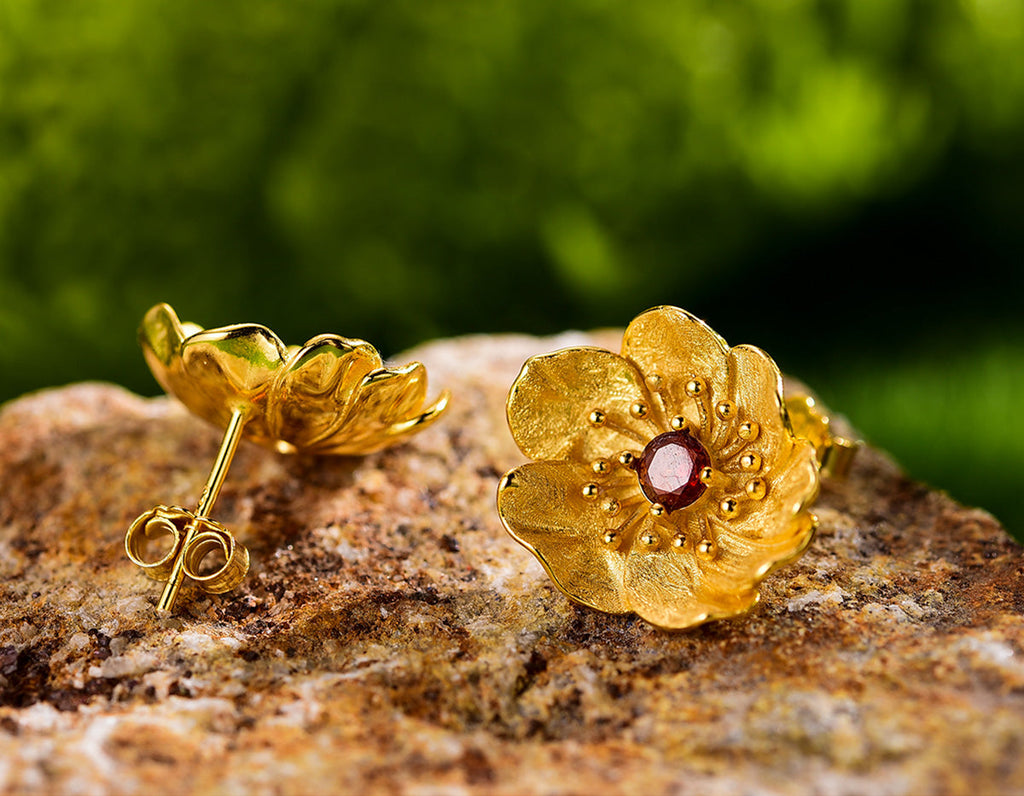 Anemone Serenade Studs