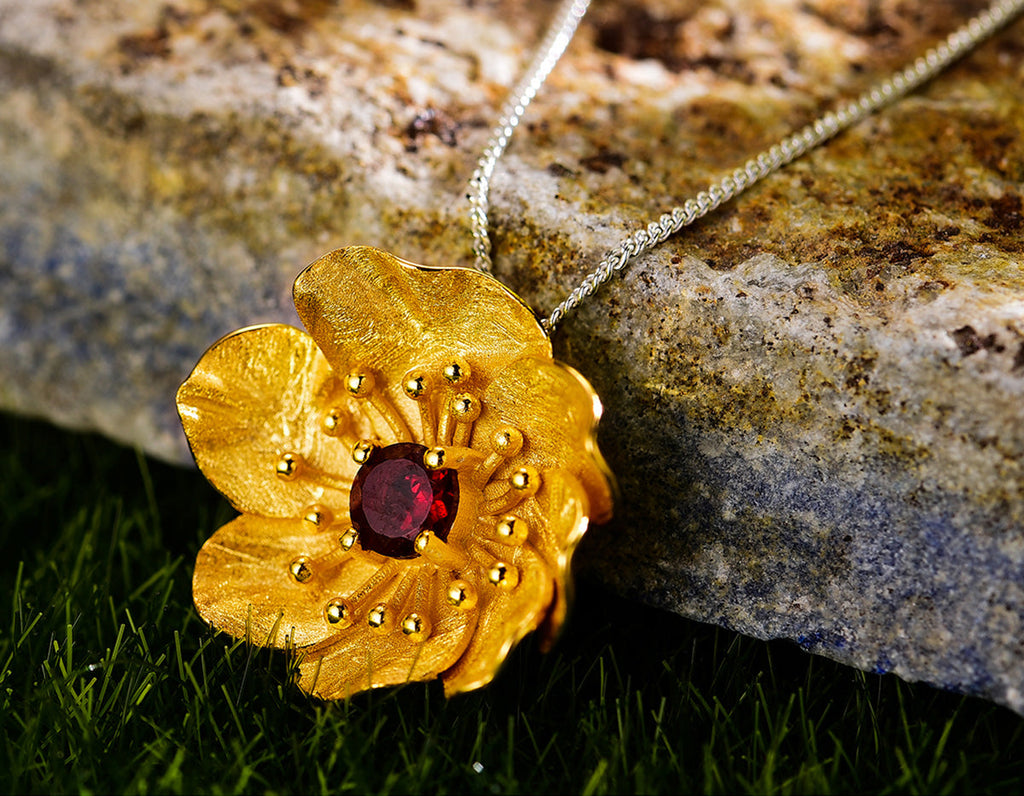 Anemone Serenade Pendant