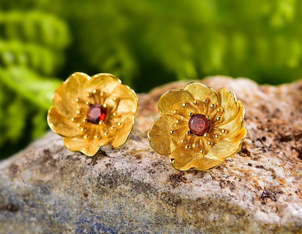 Anemone Serenade Studs