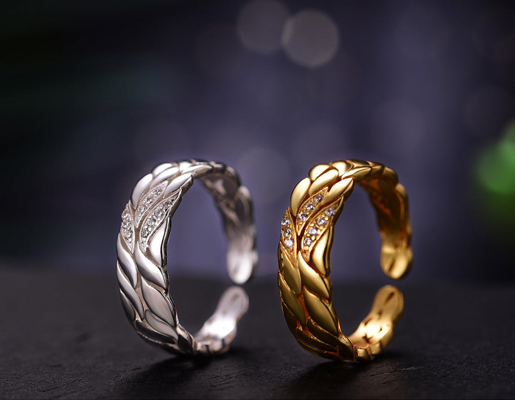 Petals of Aster Embrace Ring