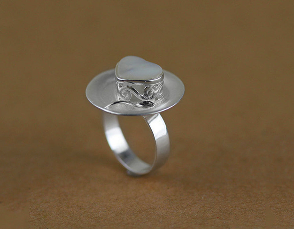 Elysian Heart Embrace Ring