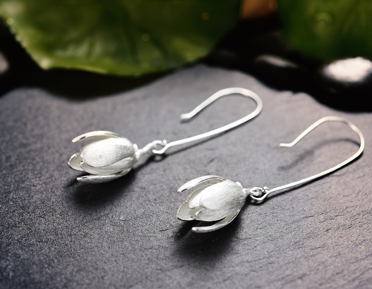 Luz de Campanula Earrings