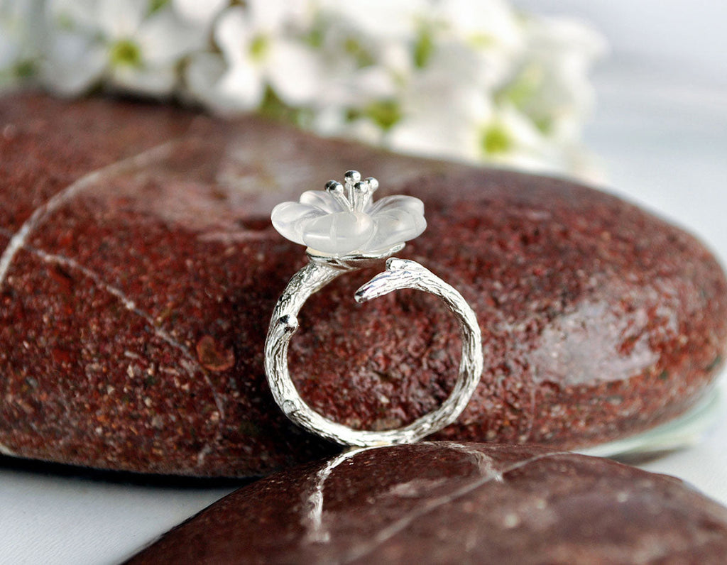 Petal Veil Ring