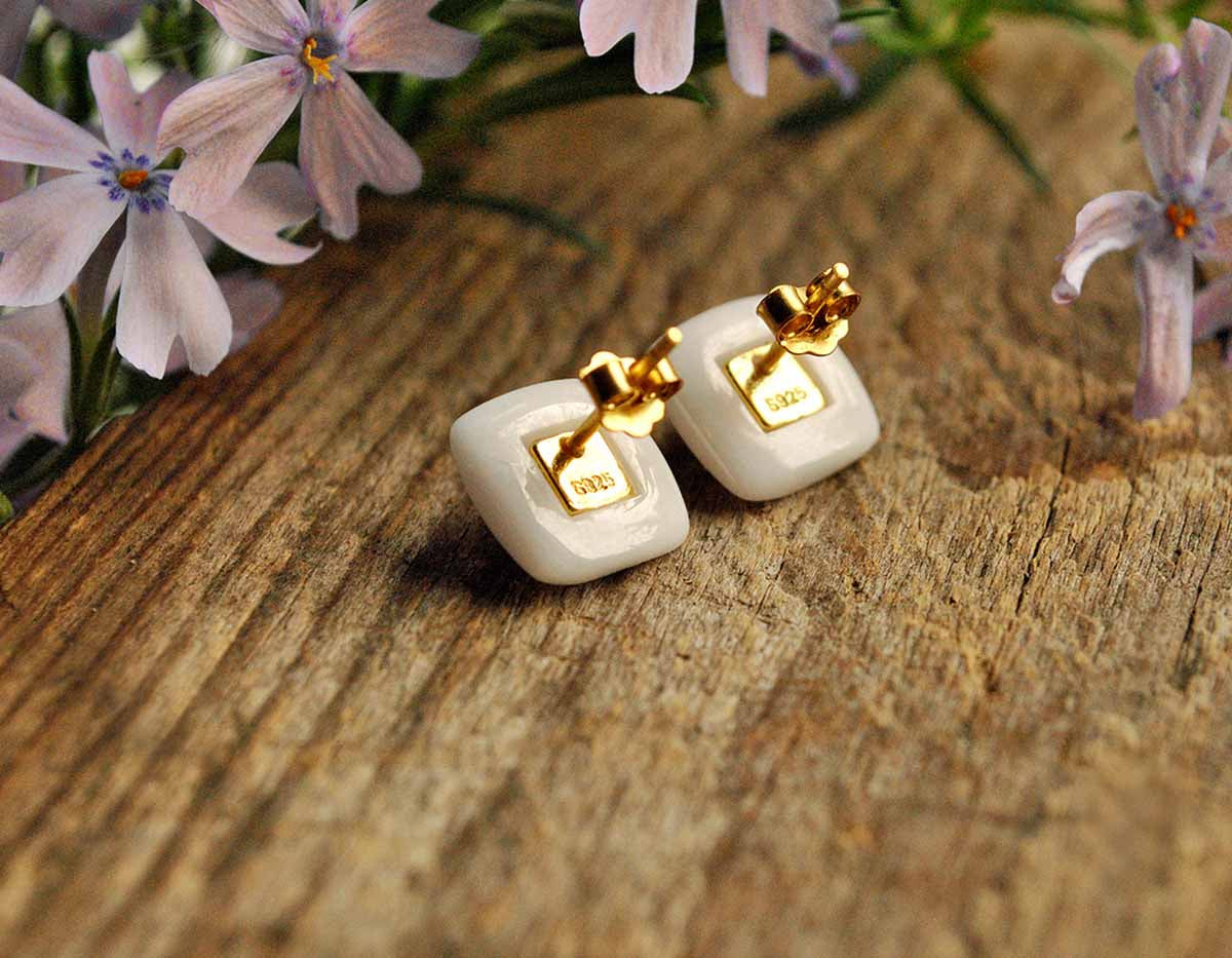 Bee's Embrace Earrings
