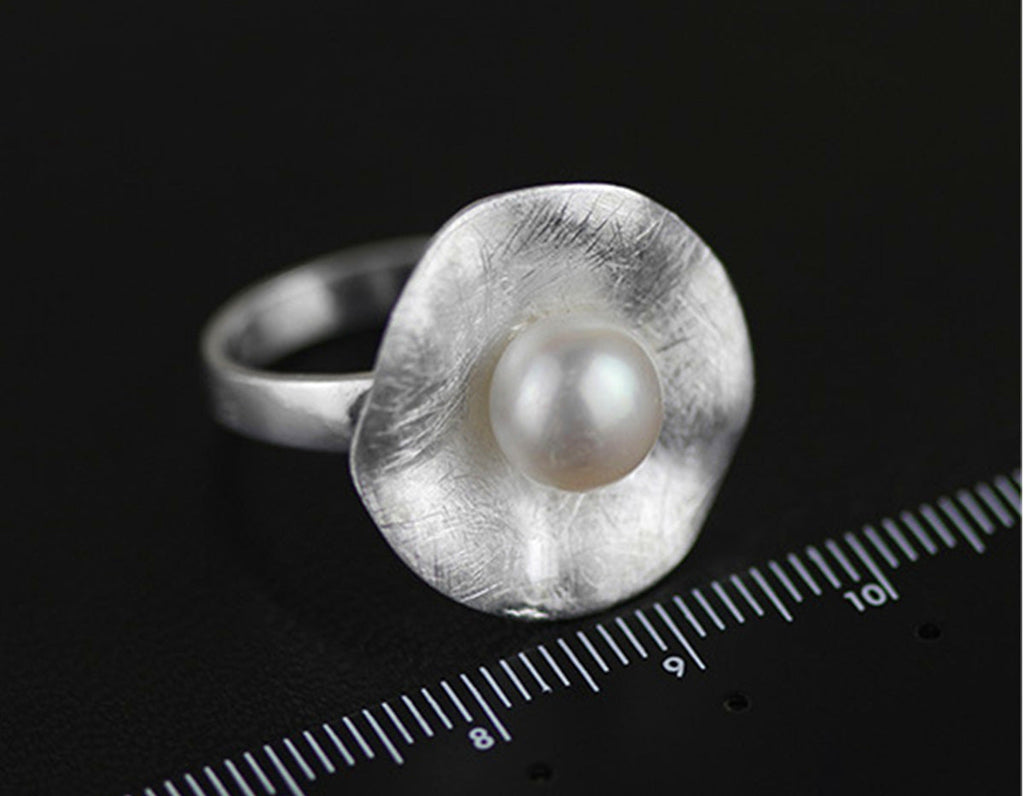 Lustre of Lotus Ring