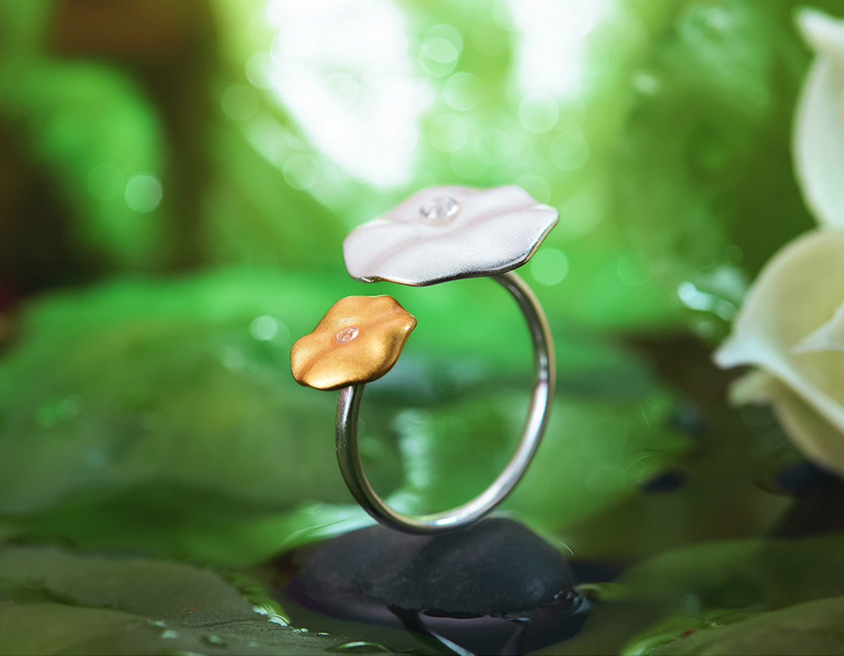 “Dewdrop Embrace Ring”