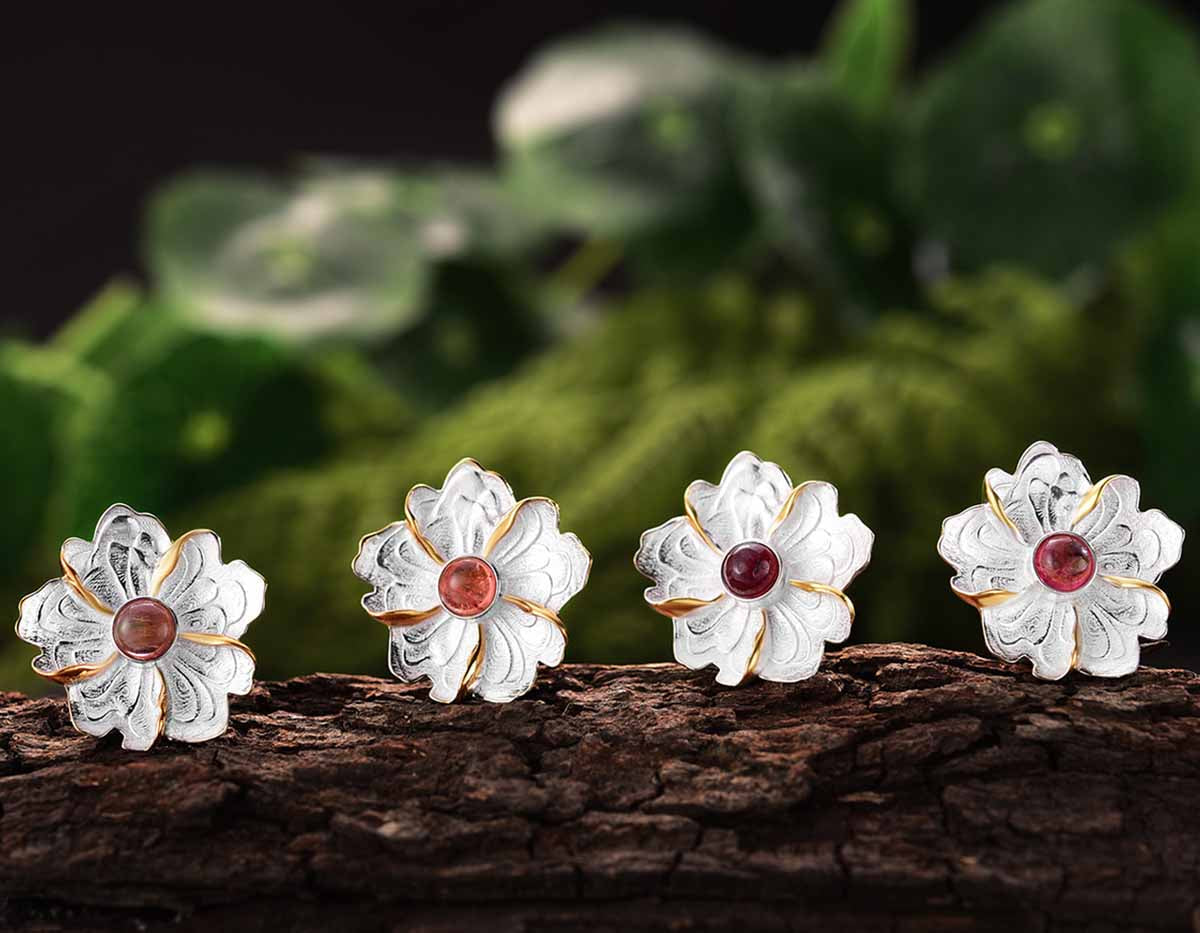 Petal Embrace Pendant