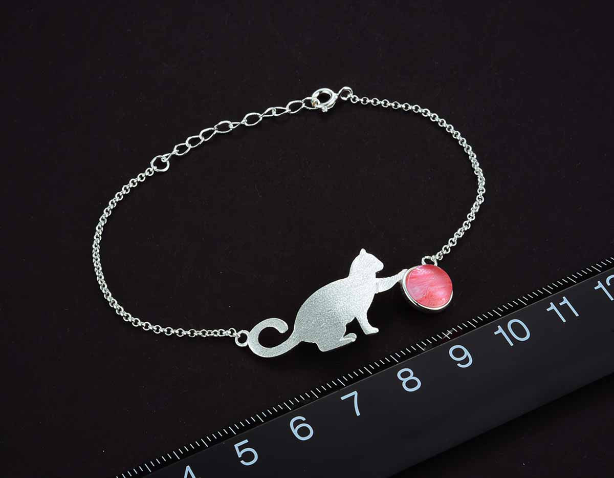 Whisker Embrace Bracelet