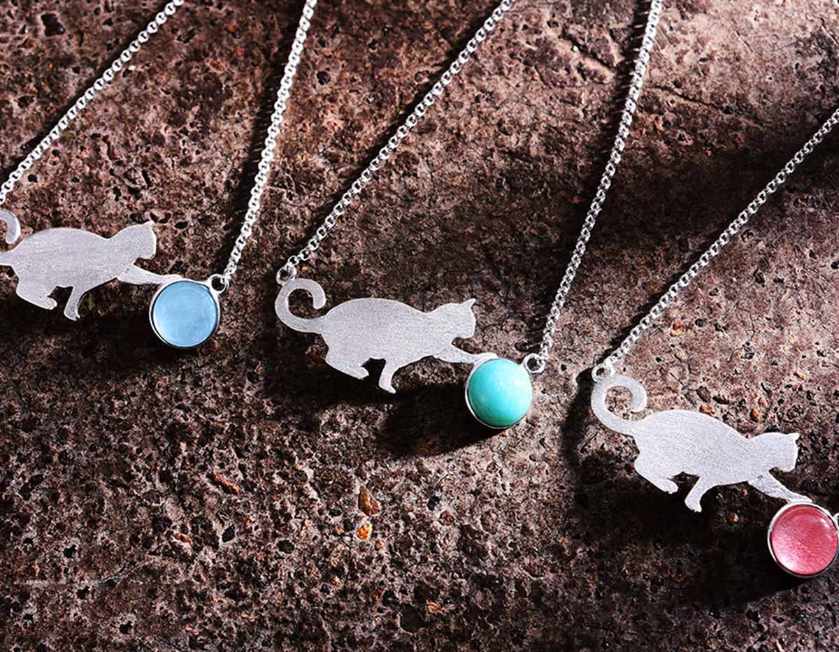 Whisker Embrace Bracelet