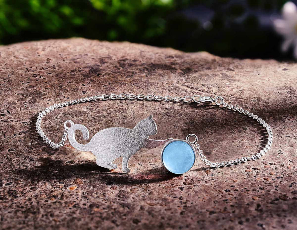 Whisker Embrace Bracelet