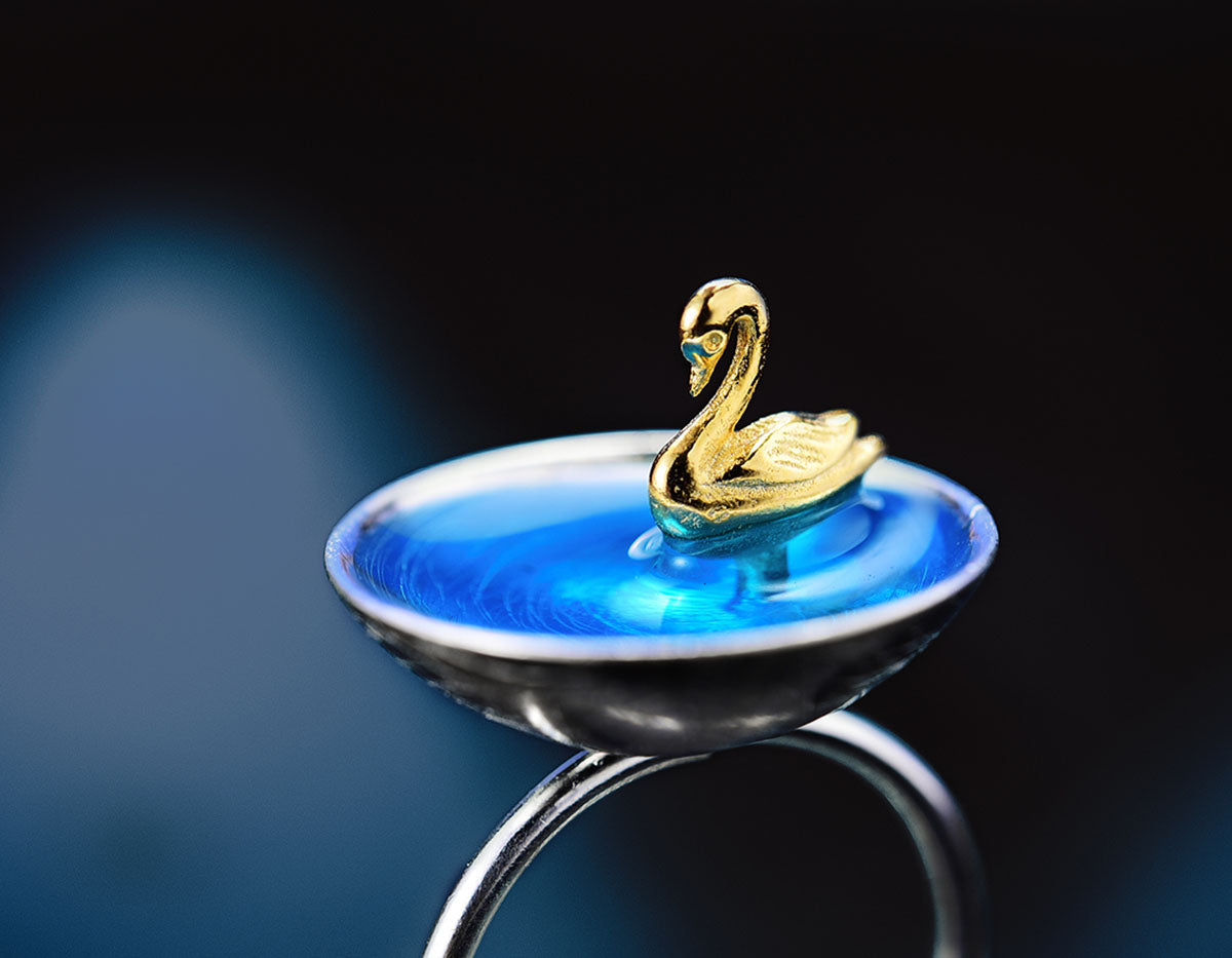 Elysian Swan Embrace Ring