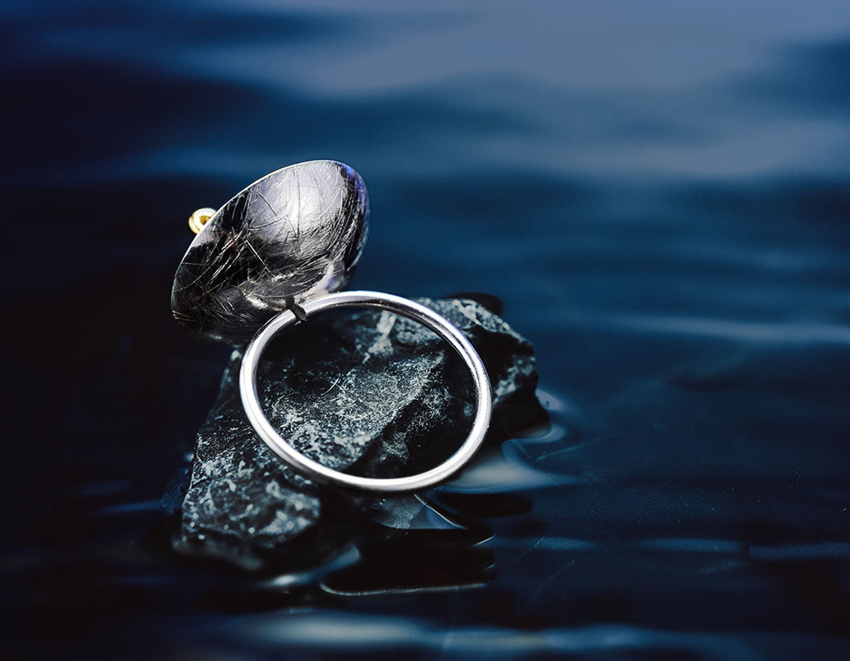 Elysian Swan Embrace Ring