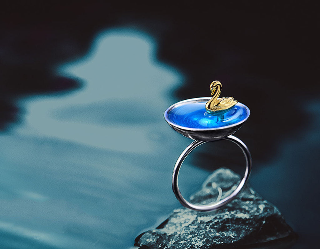 Elysian Swan Embrace Ring